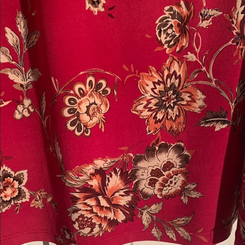 Lane Bryant Red Floral V-Neck Sleeveless Blouse EUC - Picture 5 of 6